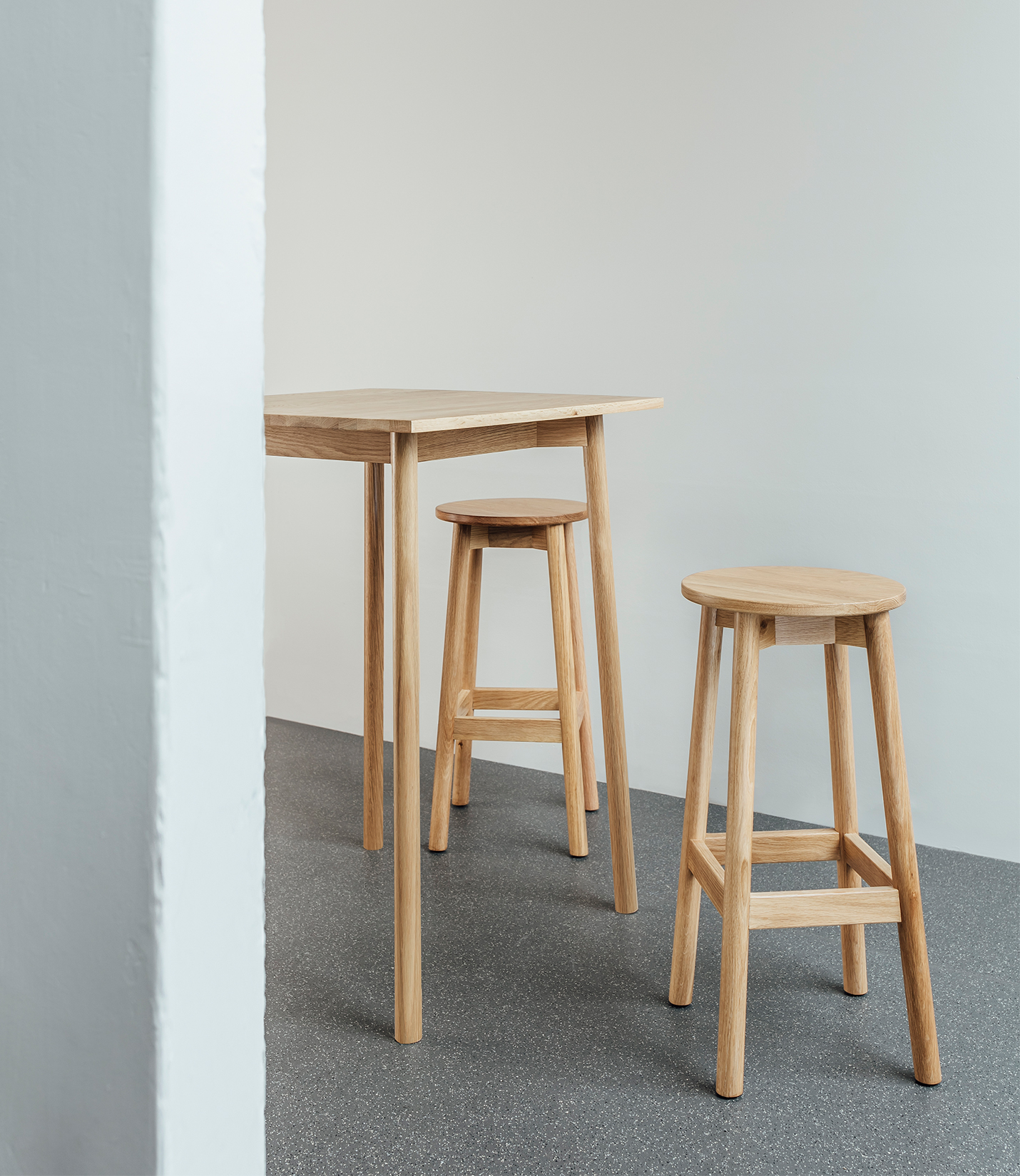 Fable High Stool