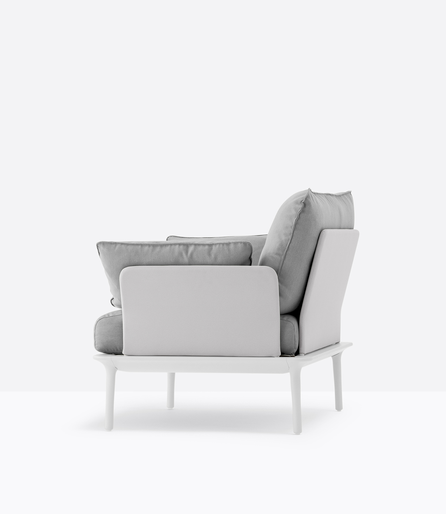 Reva P Lounge Armchair
